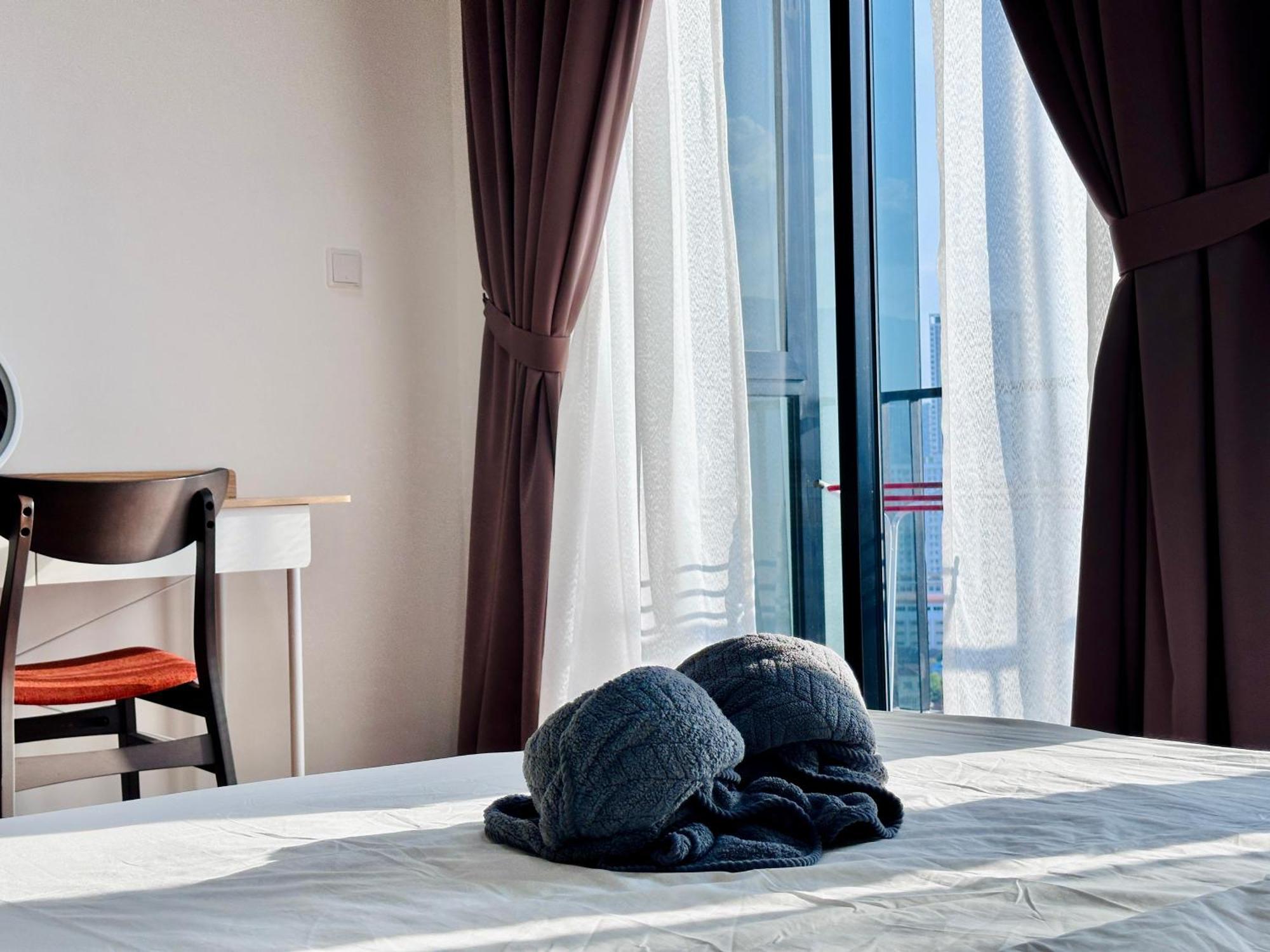 New 2Br Georgetown Warm And Lovely Homestay 10Pax-无敌美景两房民宿 Beacon Executive Suite Экстерьер фото