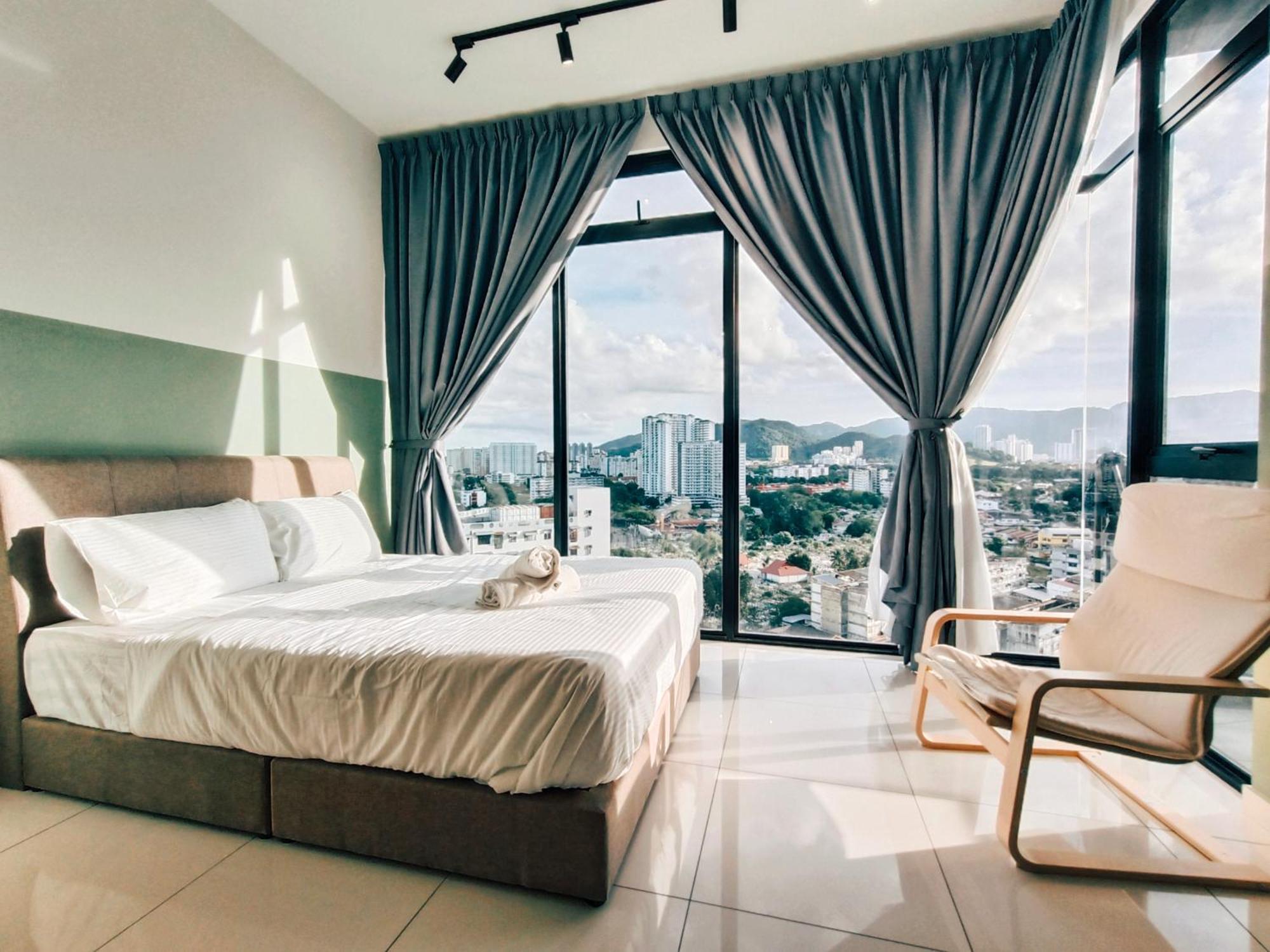 New 2Br Georgetown Warm And Lovely Homestay 10Pax-无敌美景两房民宿 Beacon Executive Suite Экстерьер фото