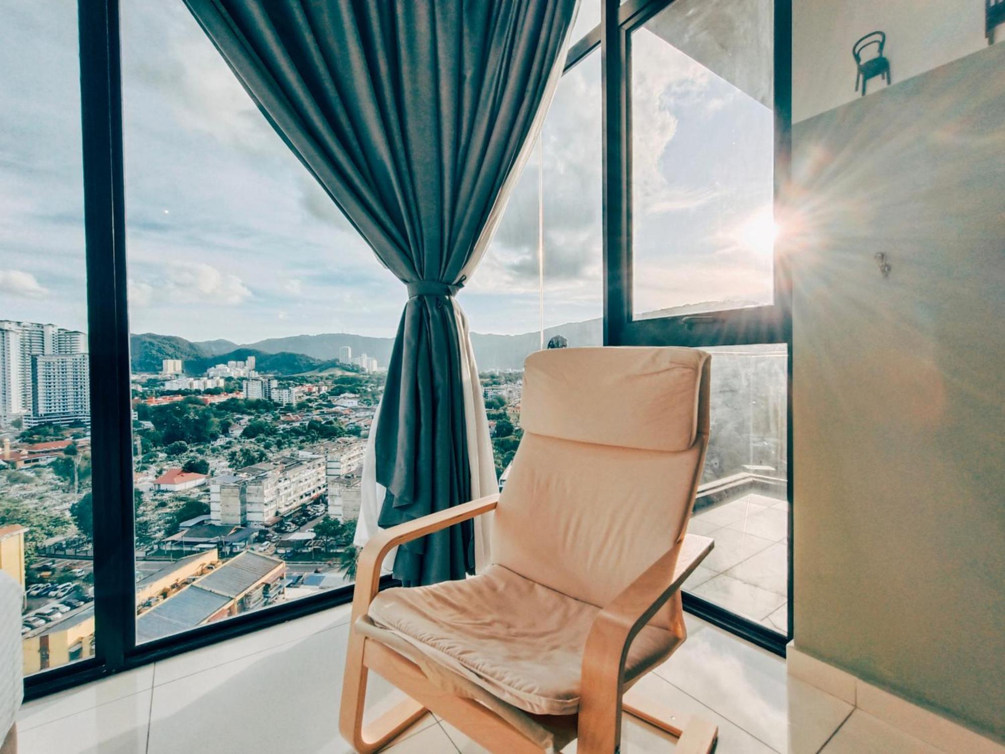New 2Br Georgetown Warm And Lovely Homestay 10Pax-无敌美景两房民宿 Beacon Executive Suite Экстерьер фото