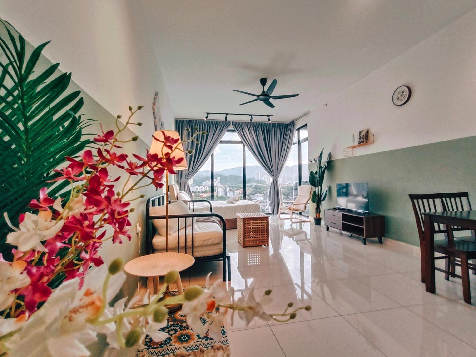 New 2Br Georgetown Warm And Lovely Homestay 10Pax-无敌美景两房民宿 Beacon Executive Suite Экстерьер фото