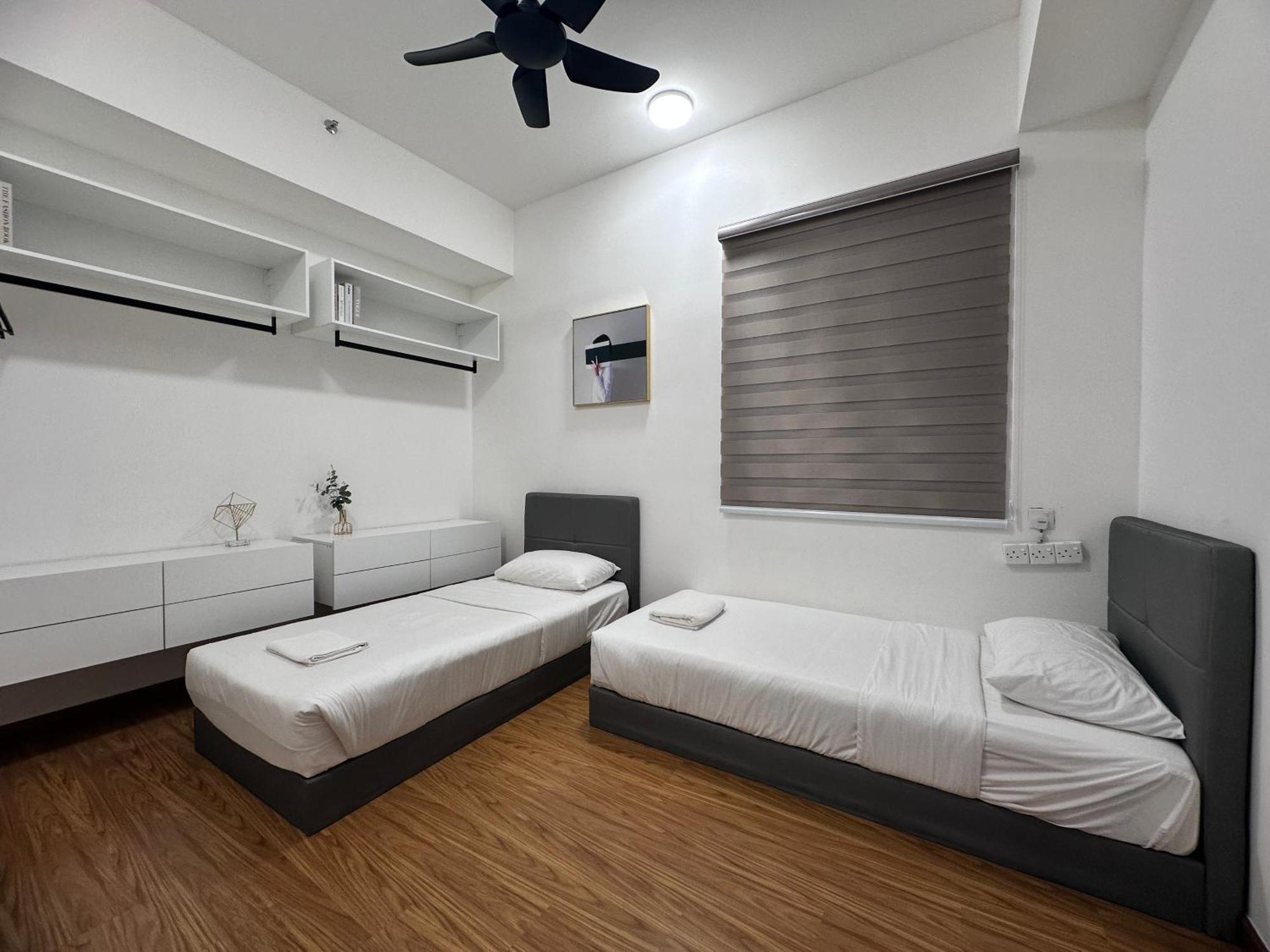 New 2Br Georgetown Warm And Lovely Homestay 10Pax-无敌美景两房民宿 Beacon Executive Suite Экстерьер фото